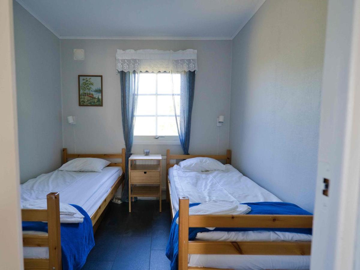 Rosenborgs Friluftspensionats Stugor Med Koek Farjestaden Bagian luar foto